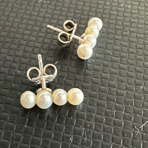 Tous pearl earrings, rare find